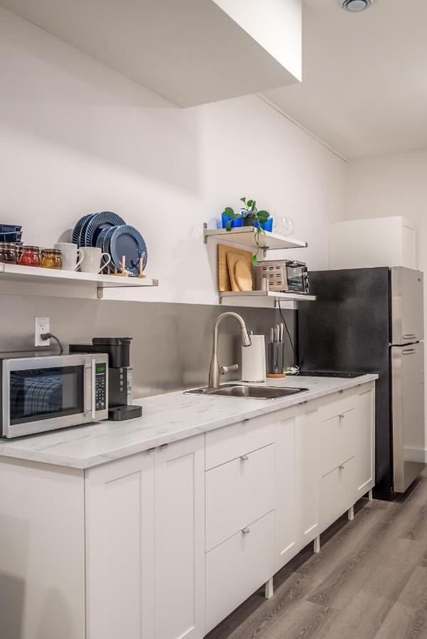 Spacious Newly Renovated 1 Bedroom Suite Halifax Exterior photo